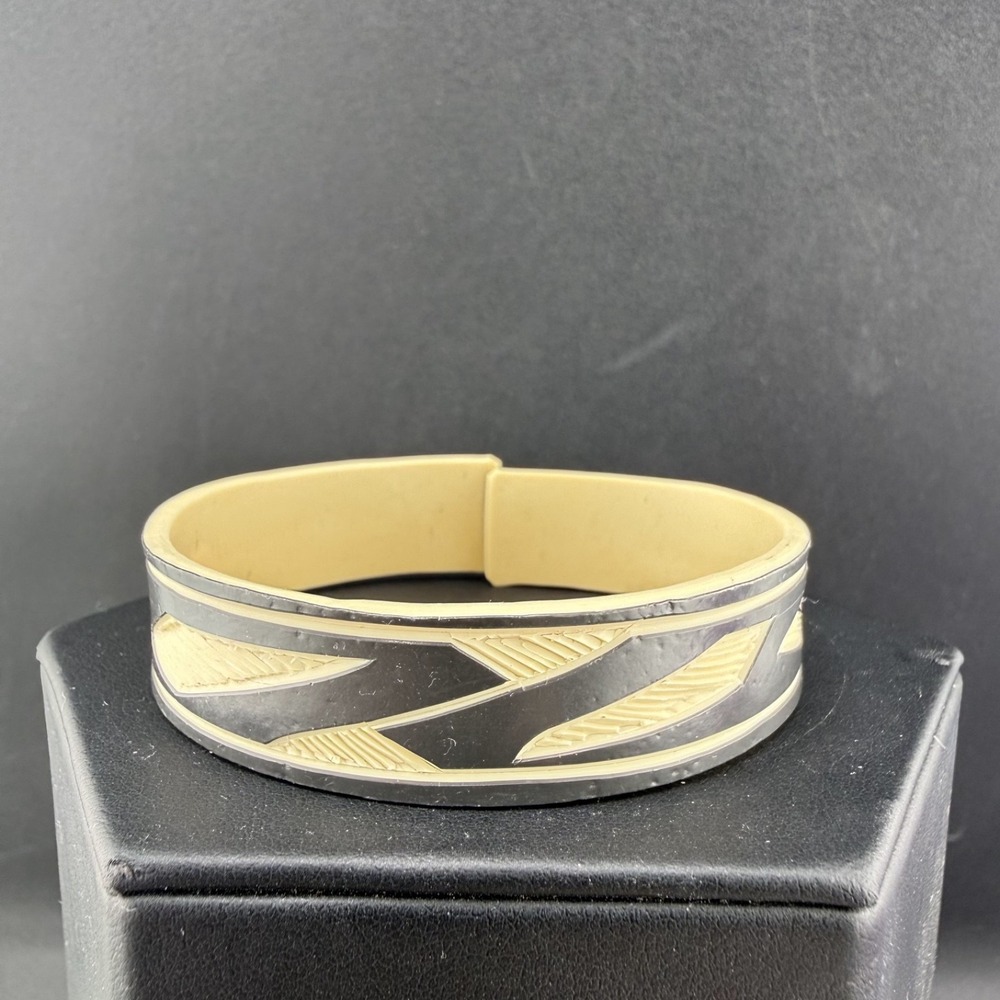 Vintage Estate Bangle Bracelet Black Cream Carved Western Geometric 7"